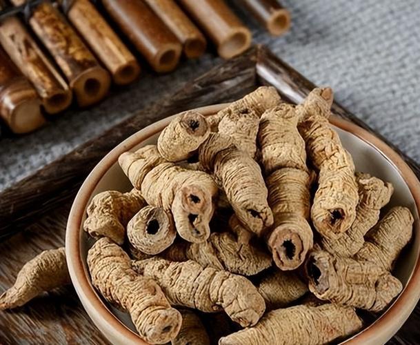 麸皮拌萝卜丝治便秘